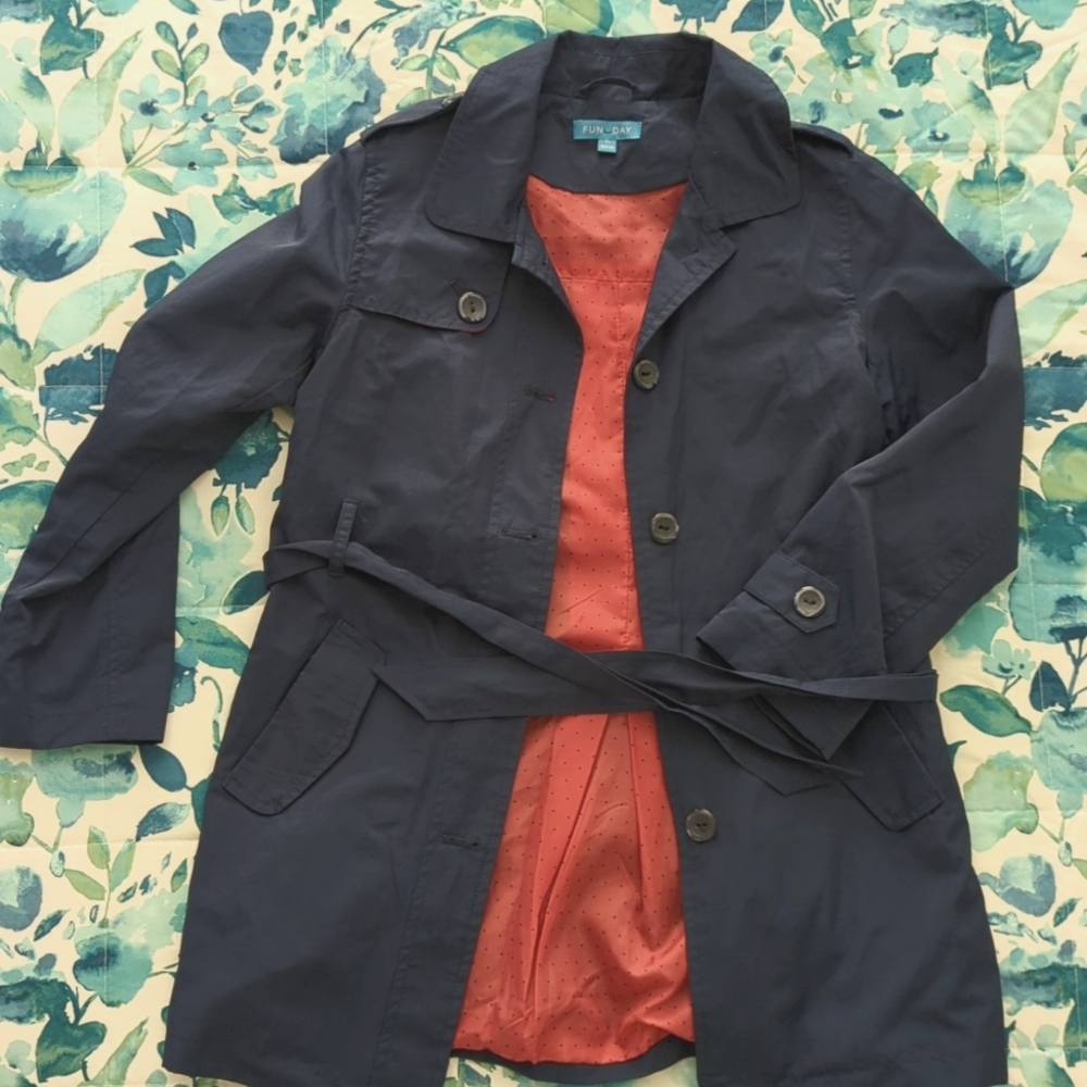 Girl raincoat 8y